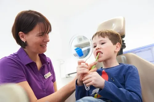 Bei der Behandlung in Zahnarztpraxis Ulli Labermeier